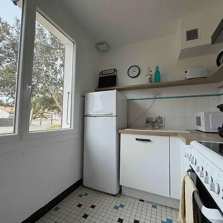 Casa vacanze Maison Calme à 300m De La Avec Véranda Et Grand Jardin - Fr-1-246a-367